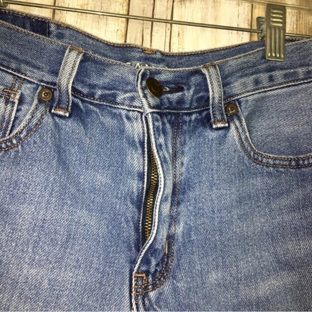 American Eagle Medium Wash Denim Mom Shorts - Picture 2 of 8
